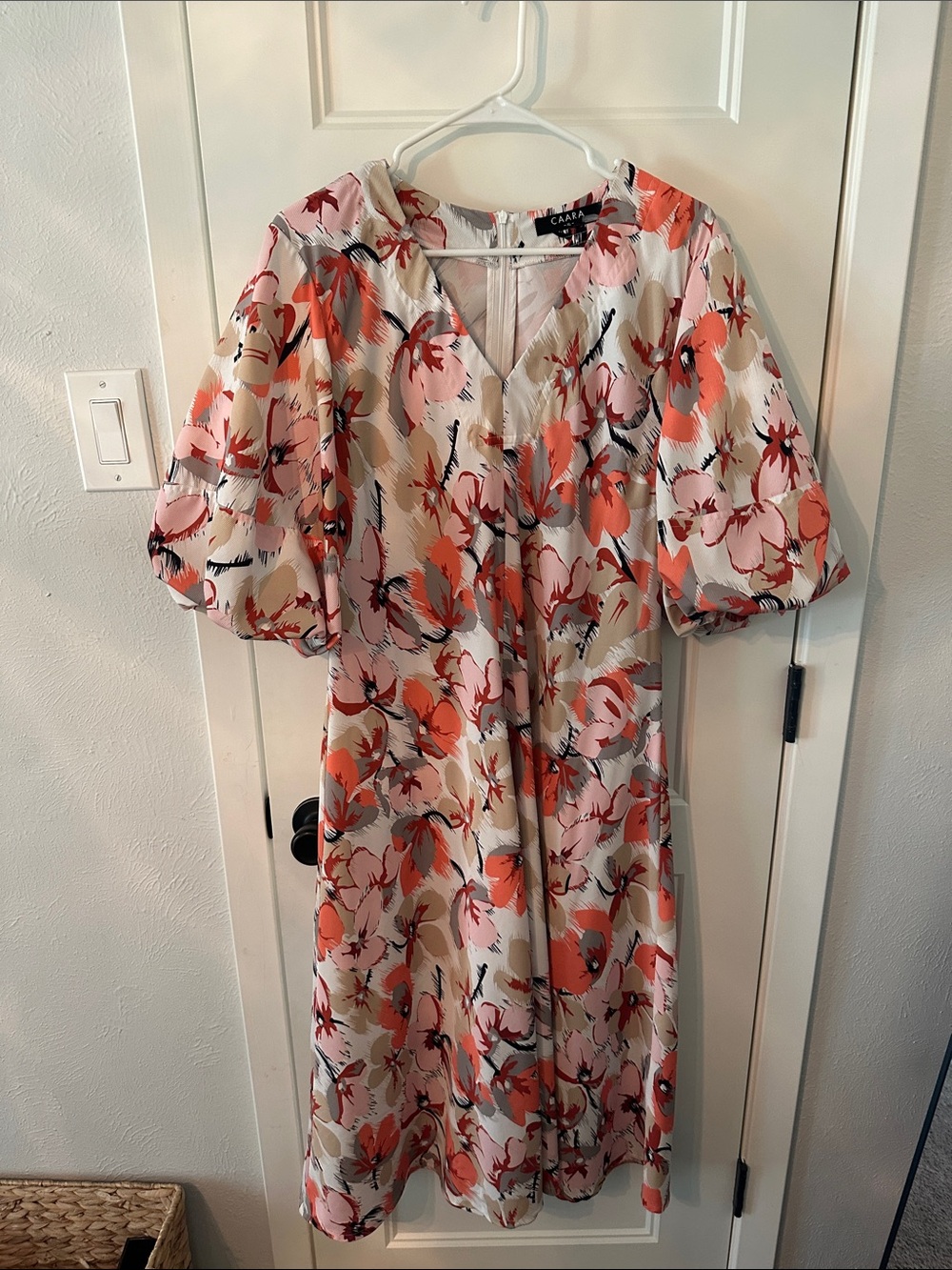Caara Floral Puff-Sleeve Midi Dress in Coral & Pink